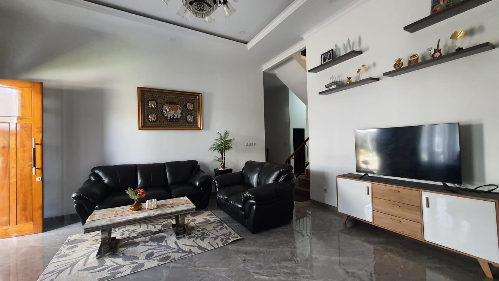 Rumah Bangunan Baru,2 lantai Semi Furnishes