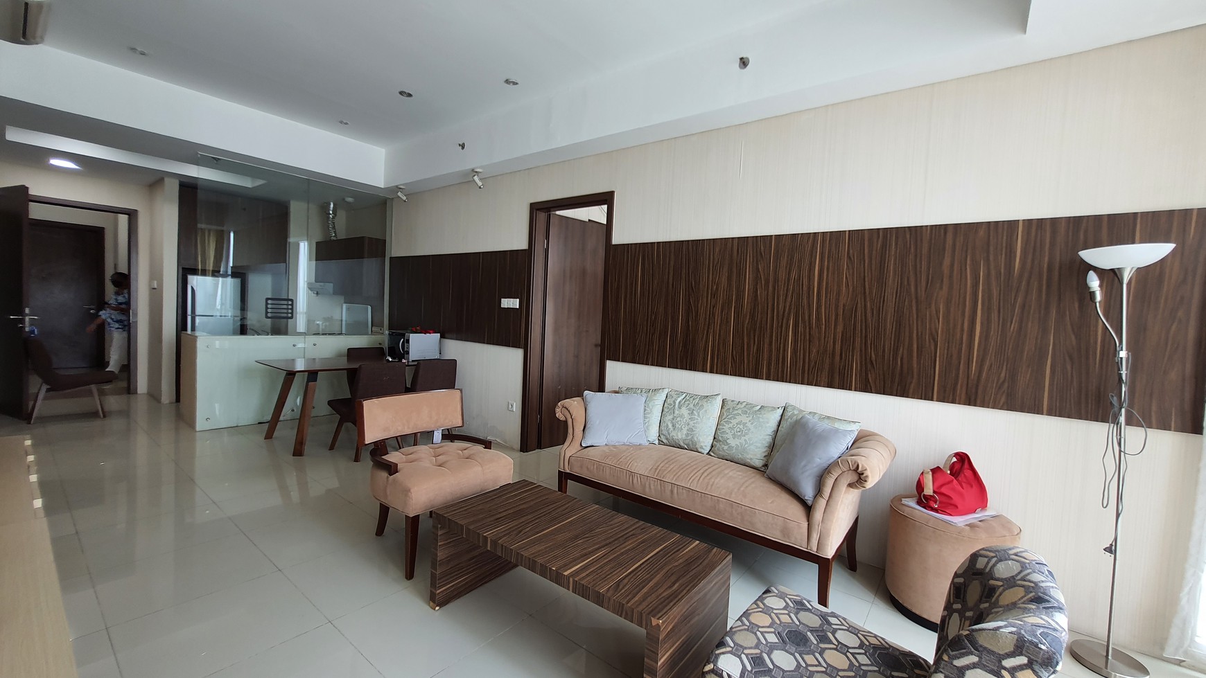 1 Unit 2 BR di Tower Empire Kemang Village Apartment