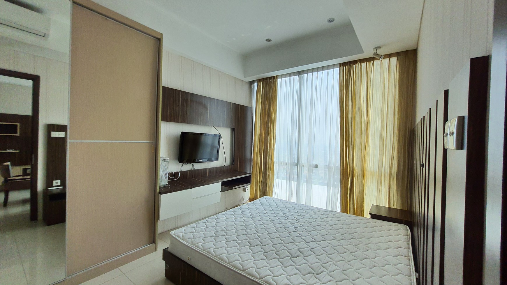 1 Unit 2 BR di Tower Empire Kemang Village Apartment