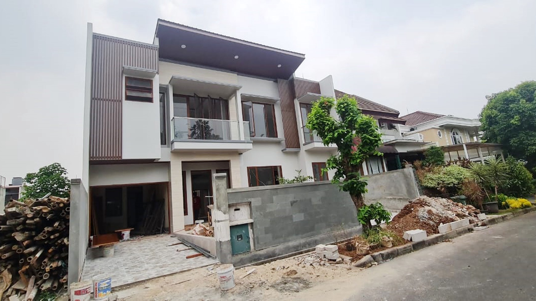 Rumah Bagus Siap Huni dan Asri di Komp Bukit Mas Rempoa, Jl Malimbu Rempoa 