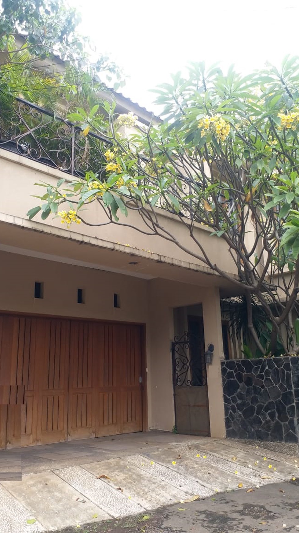 Rumah cantik siap huni di jakarta