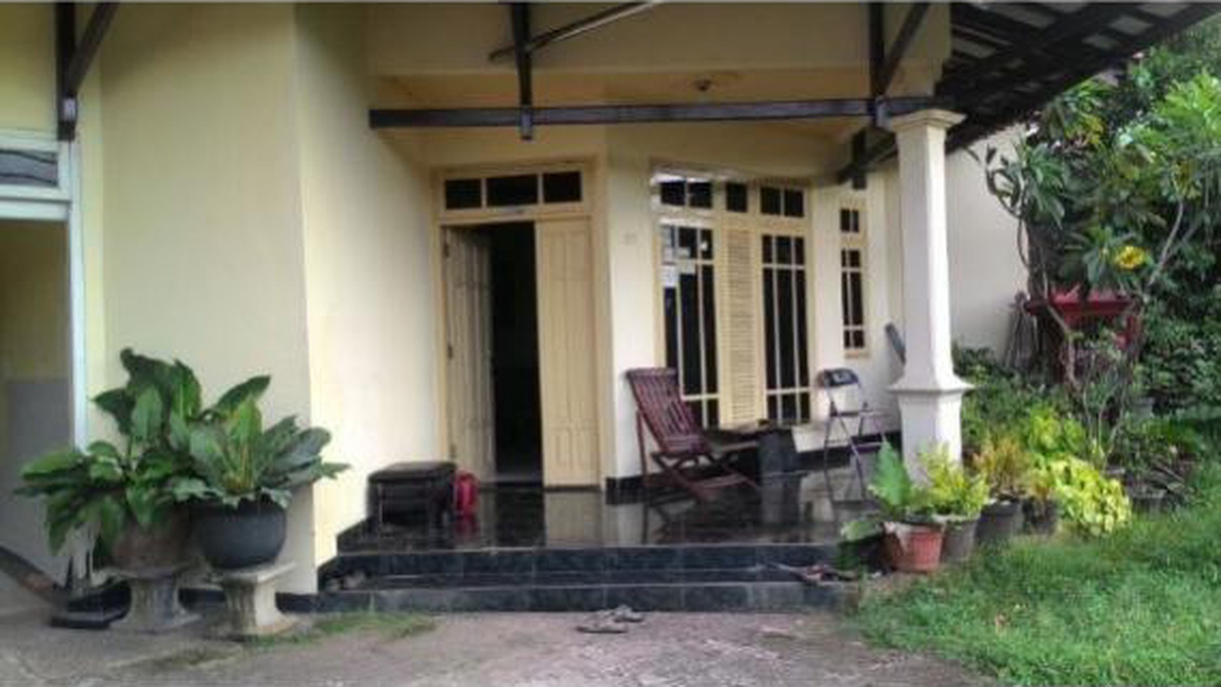 Rumah cantik, siap huni di ciledug