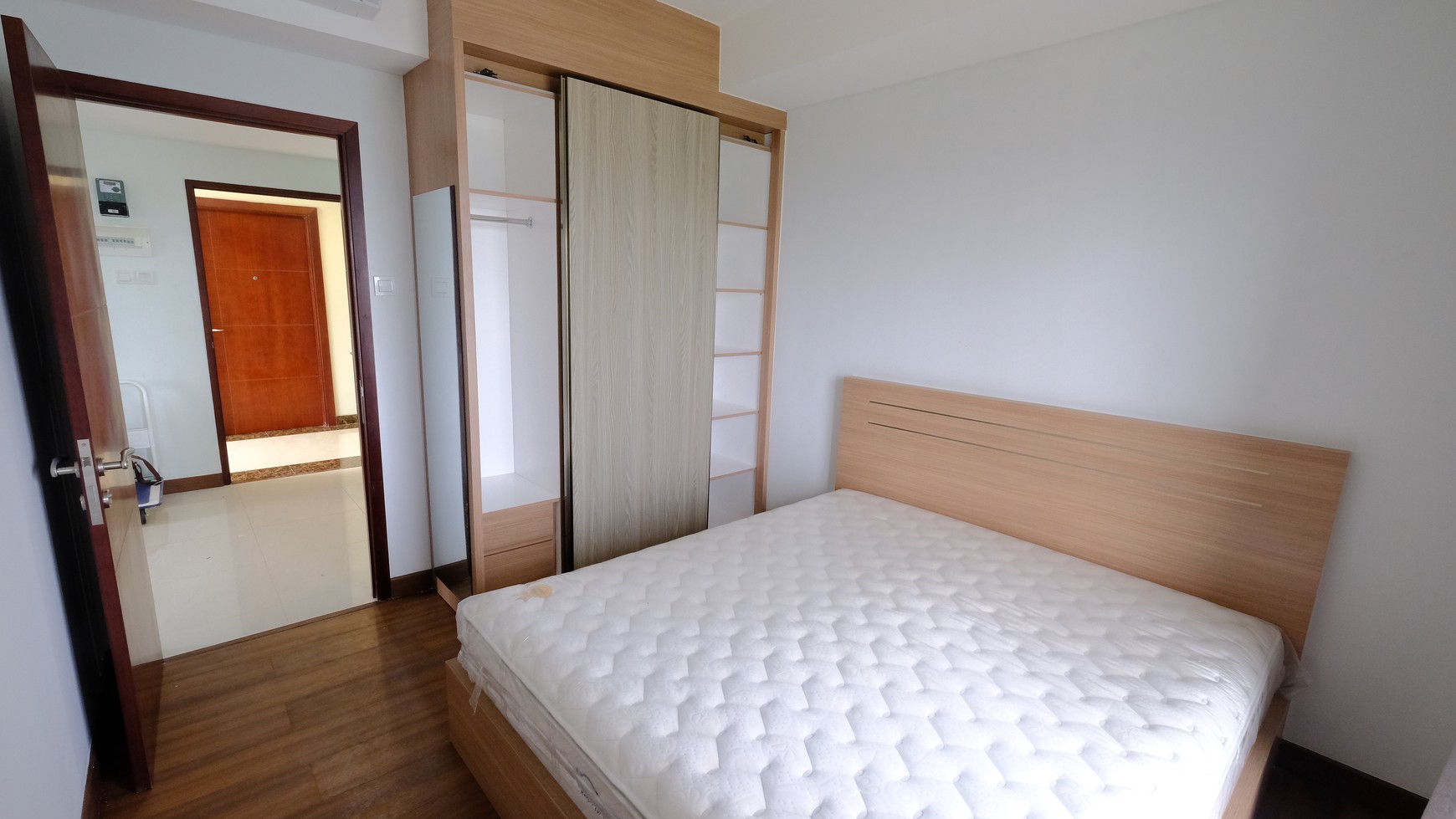 Disewakan Apartemen Spring Wood, Serpong, Type 2 BR, Semi Furnished