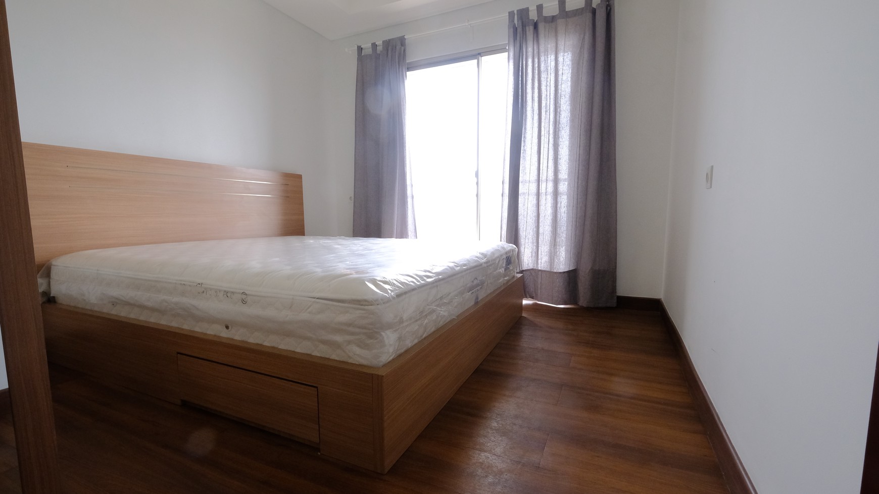 Disewakan Apartemen Spring Wood, Serpong, Type 2 BR, Semi Furnished