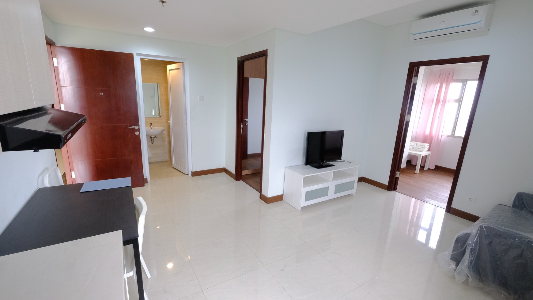 Disewakan Apartemen Spring Wood, Serpong, Type 2 BR, Semi Furnished