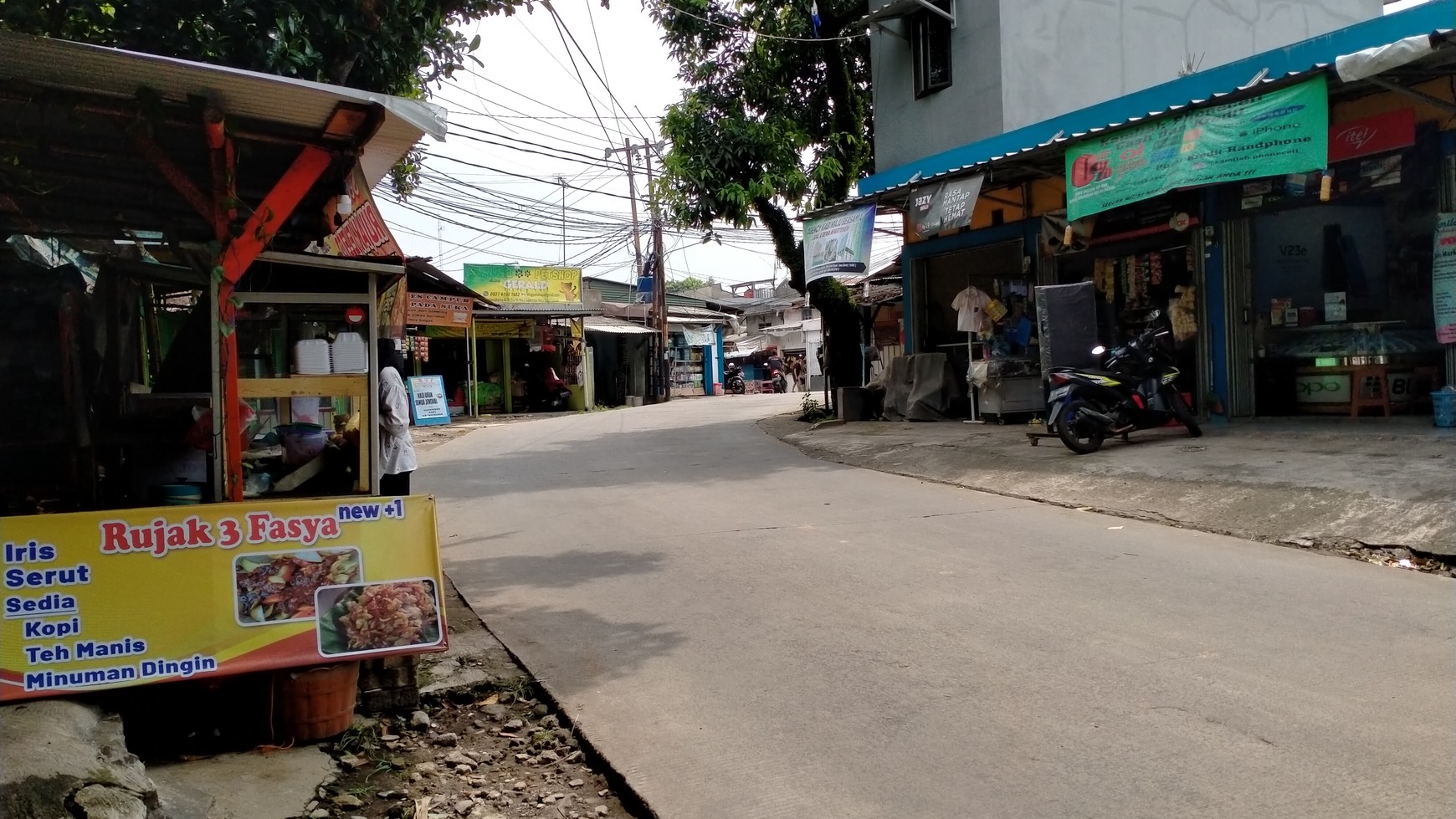 Tanah Pinggir Jalan Raya, Cocok Untuk Gudang, Pabrik atau Bangun Town House, Lokasi Strategis, Harga Nego