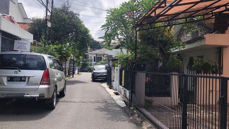 Rumah Siap Huni, Strategis di Petogogan, Kebayoran Baru, Jakarta Selatan 