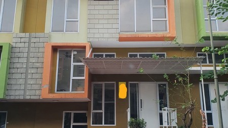 Dijual Rumah Dalam Cluster La Bella Atlanta Gading Serpong, Tangerang