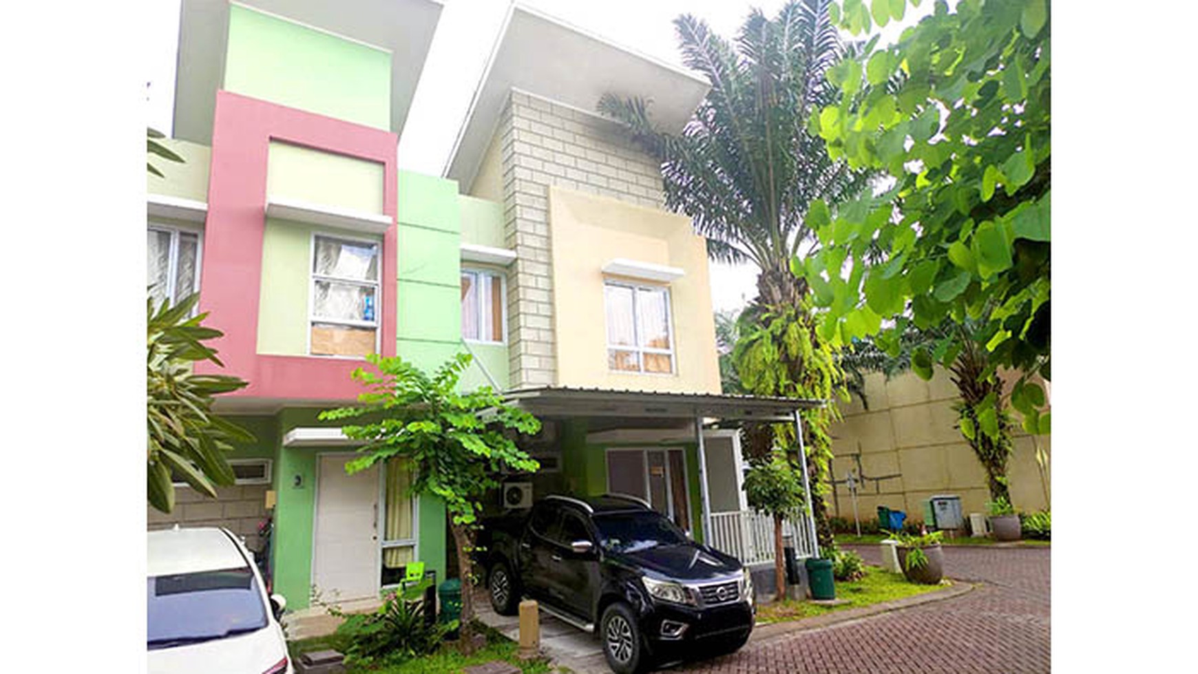 Rumah Hoek Perum Arcadia Katampala, Gading Serpong, Luas 6x8m2