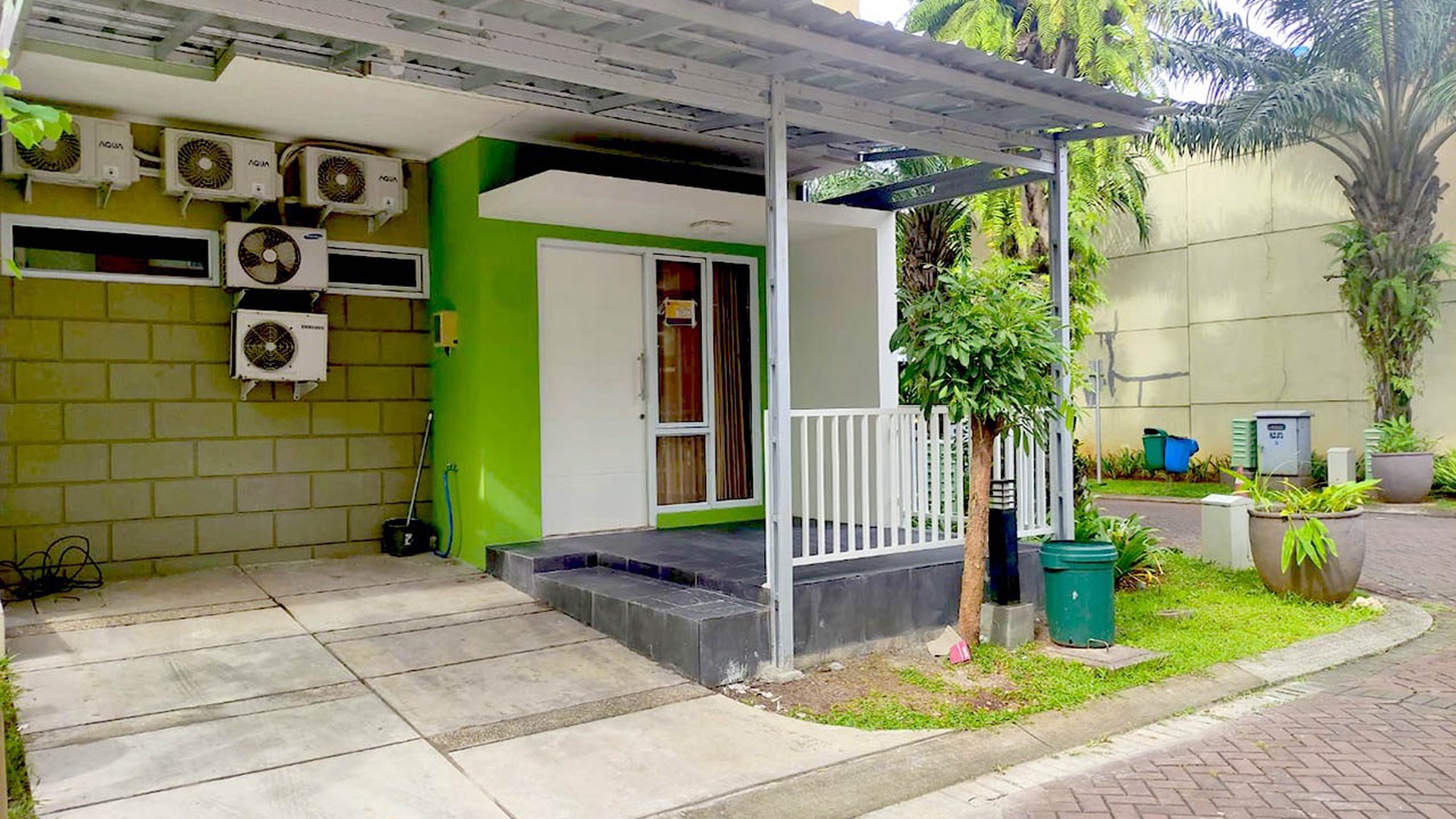 Rumah Hoek Perum Arcadia Katampala, Gading Serpong, Luas 6x8m2