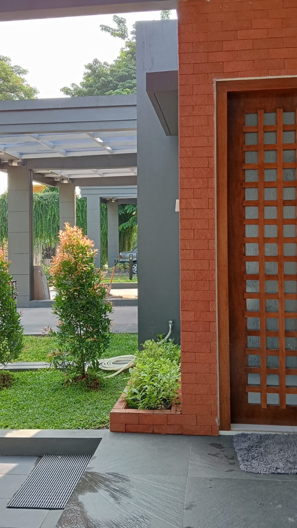 Rumah Cantik Siap Huni dengan Desain Minimalis Modern dan Hunian Nyaman @Serpong