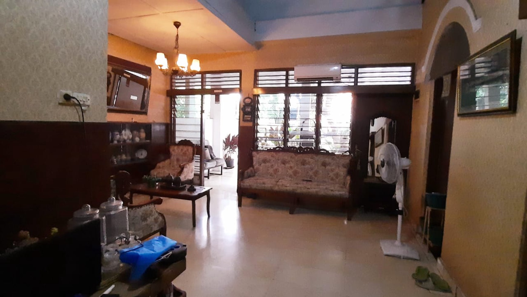 For Sale Rumah berlokasi di Komplek Depkes Jln RS Polri Kramat Jati, Jakarta Timur