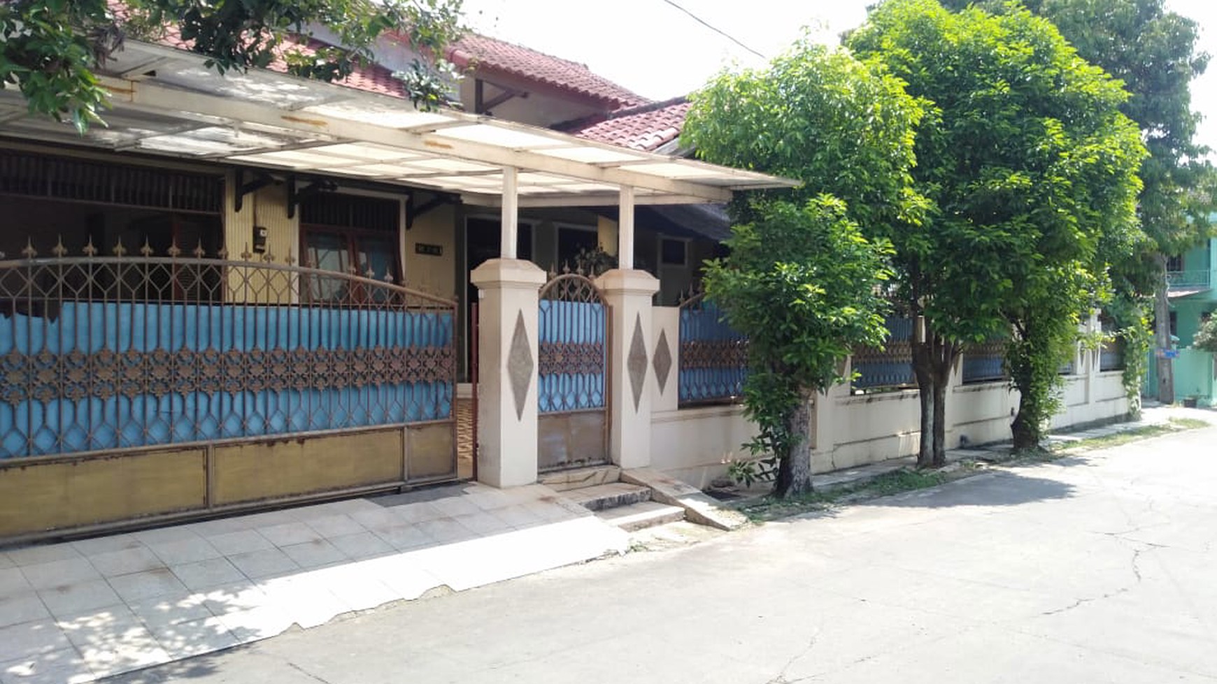 Rumah di Hook dekat Stasiun LRT  Harjamukti, Cimanggis Depok