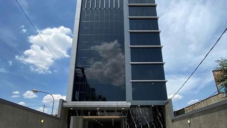 Dijual Gedung Perkantoran Baru di Lokasi strategis pinggir jalan raya utama di Cawang, Jakarta Timur