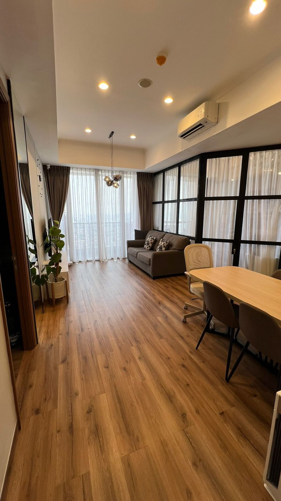 Dijual 3BR Apartemen Taman Anggrek Residence Tower Azalea