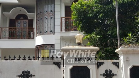 Rumah Jual Hanya 20 Meter dari Mampang Raya