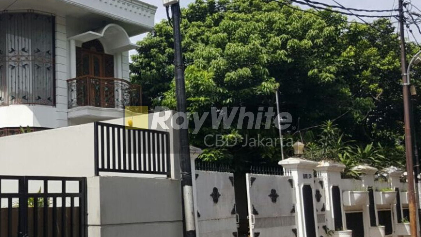 Rumah Jual Hanya 20 Meter dari Mampang Raya