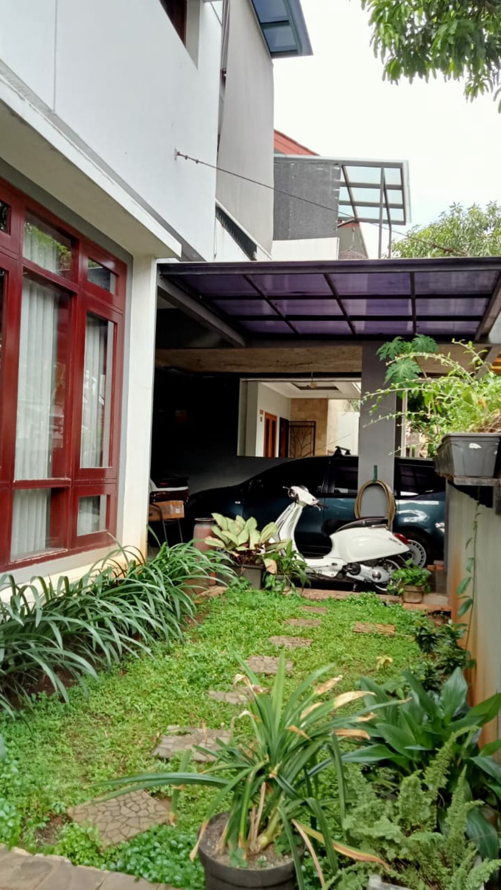 Rumah minimalis siap huni, di Bintaro sektor 5