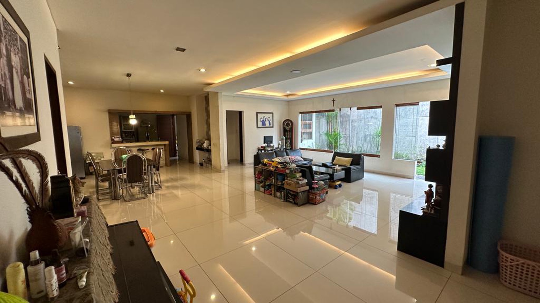 Rumah Asri Modern di Komplek Setramurni, Bandung