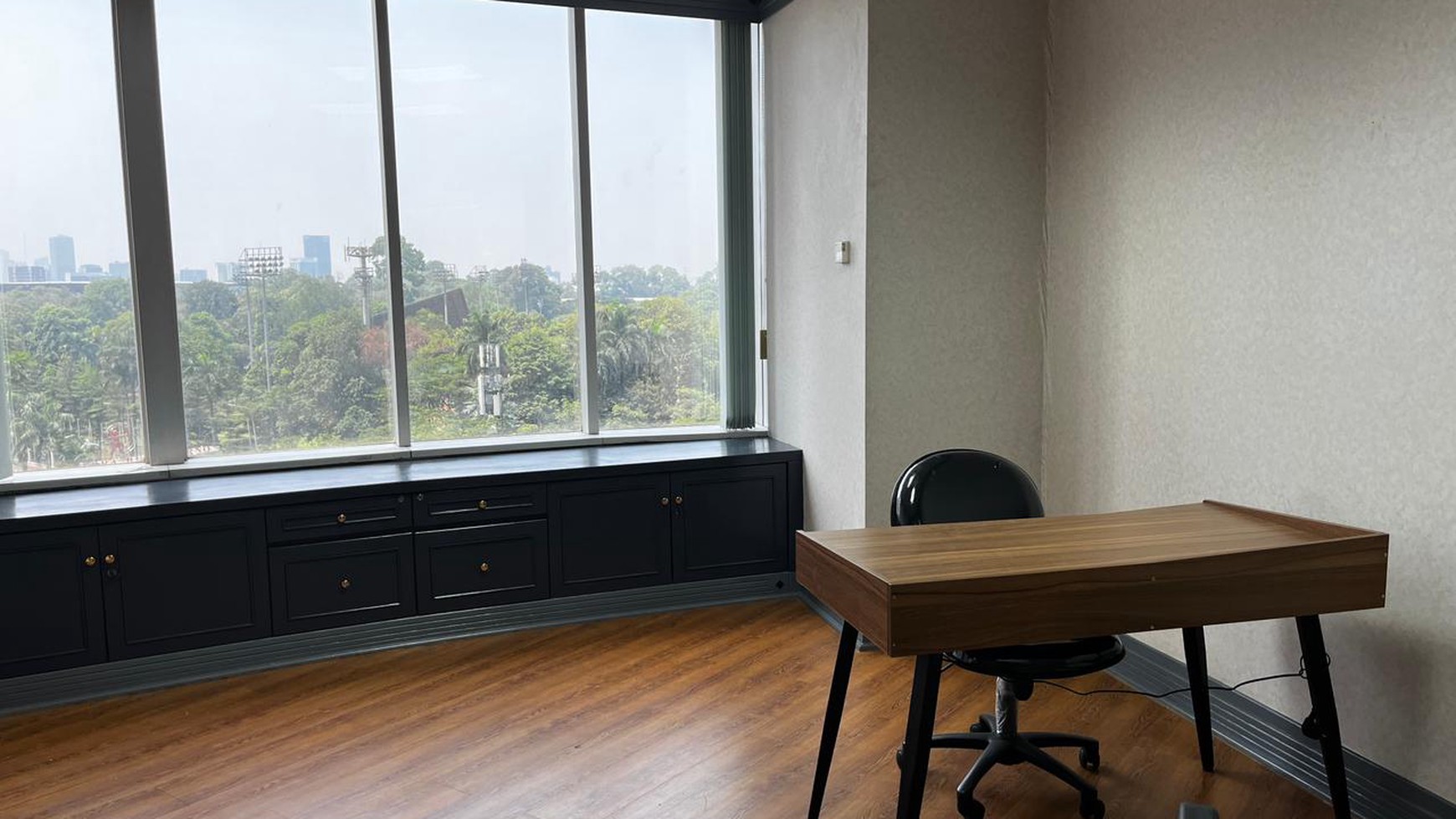 Office Space Menara Sudirman, Luas 218m2