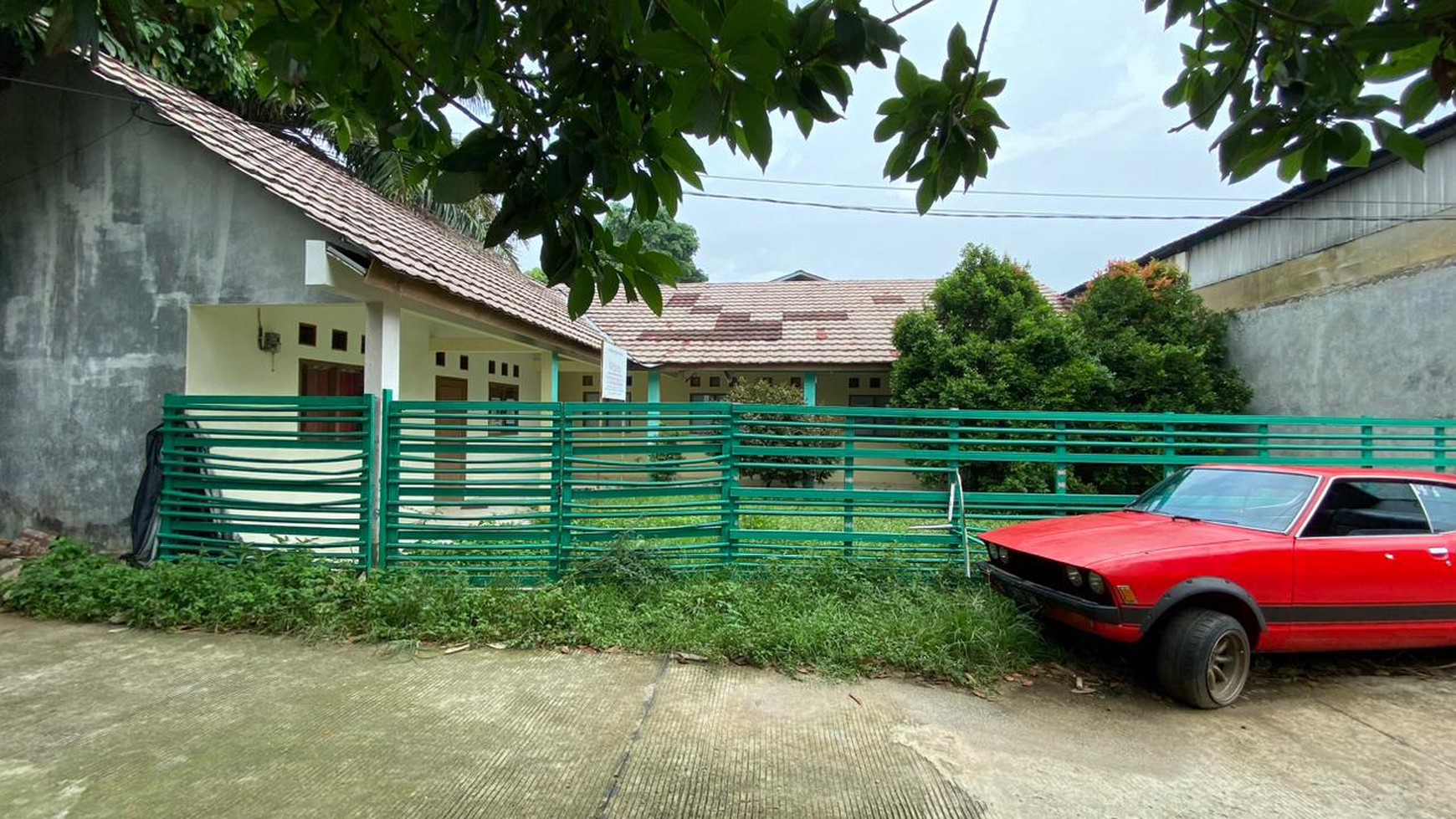 Dijual Cepat ex Rumah Tahfiz Quran Hitung Tanah di Tapos Depok Lokasi Dekat Pintu Toll