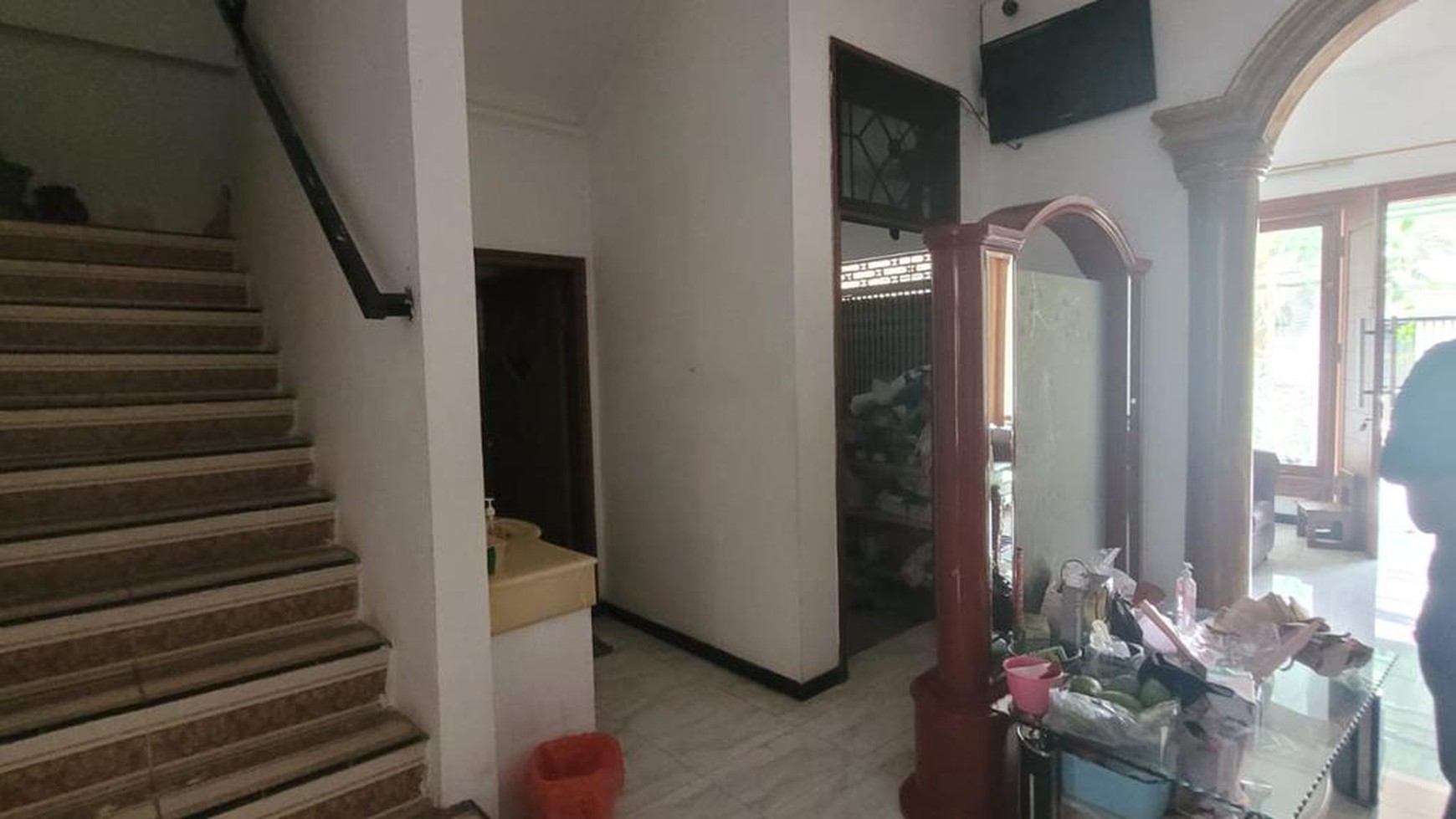 Rumah Mewah Di Taman Hunian Satelit Surabaya Barat 2 Lantai