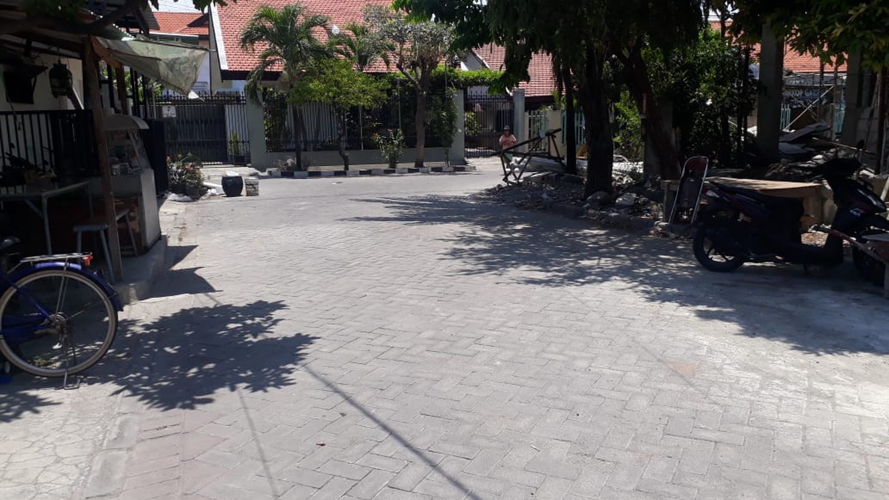 862.  Dijual Rumah Tenggilis Mejoyo Surabaya Timur