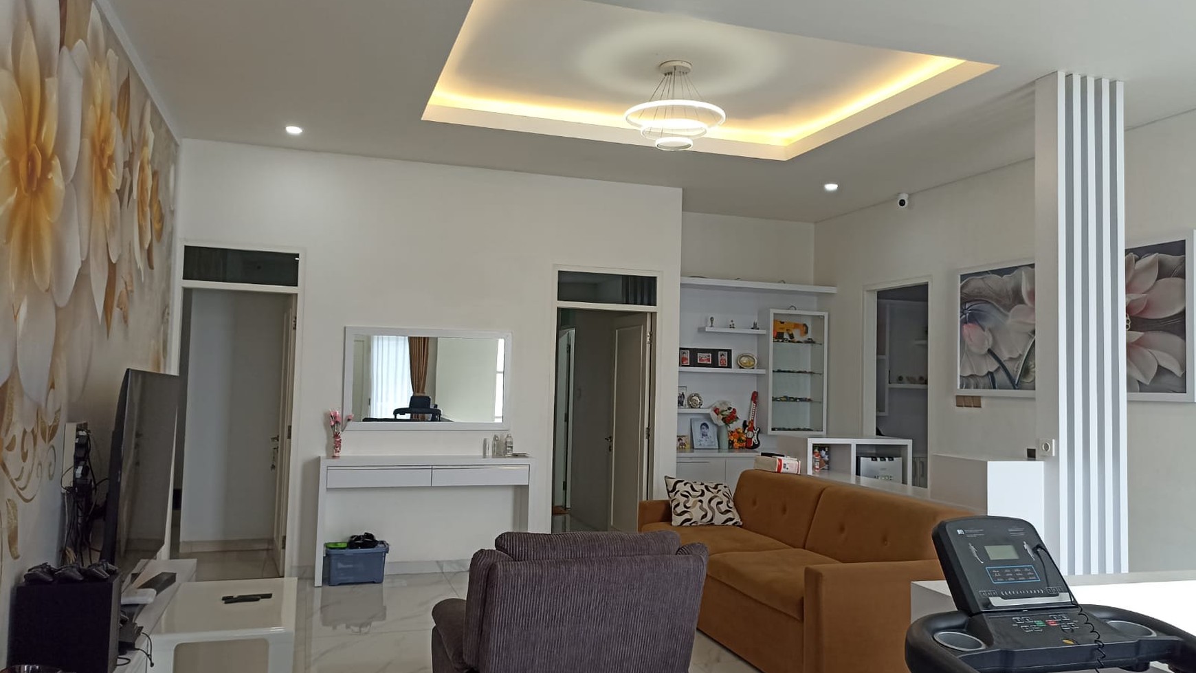 Rumah Lux Semi Furnished di CLuster Favorit Mekarwangi Bandung