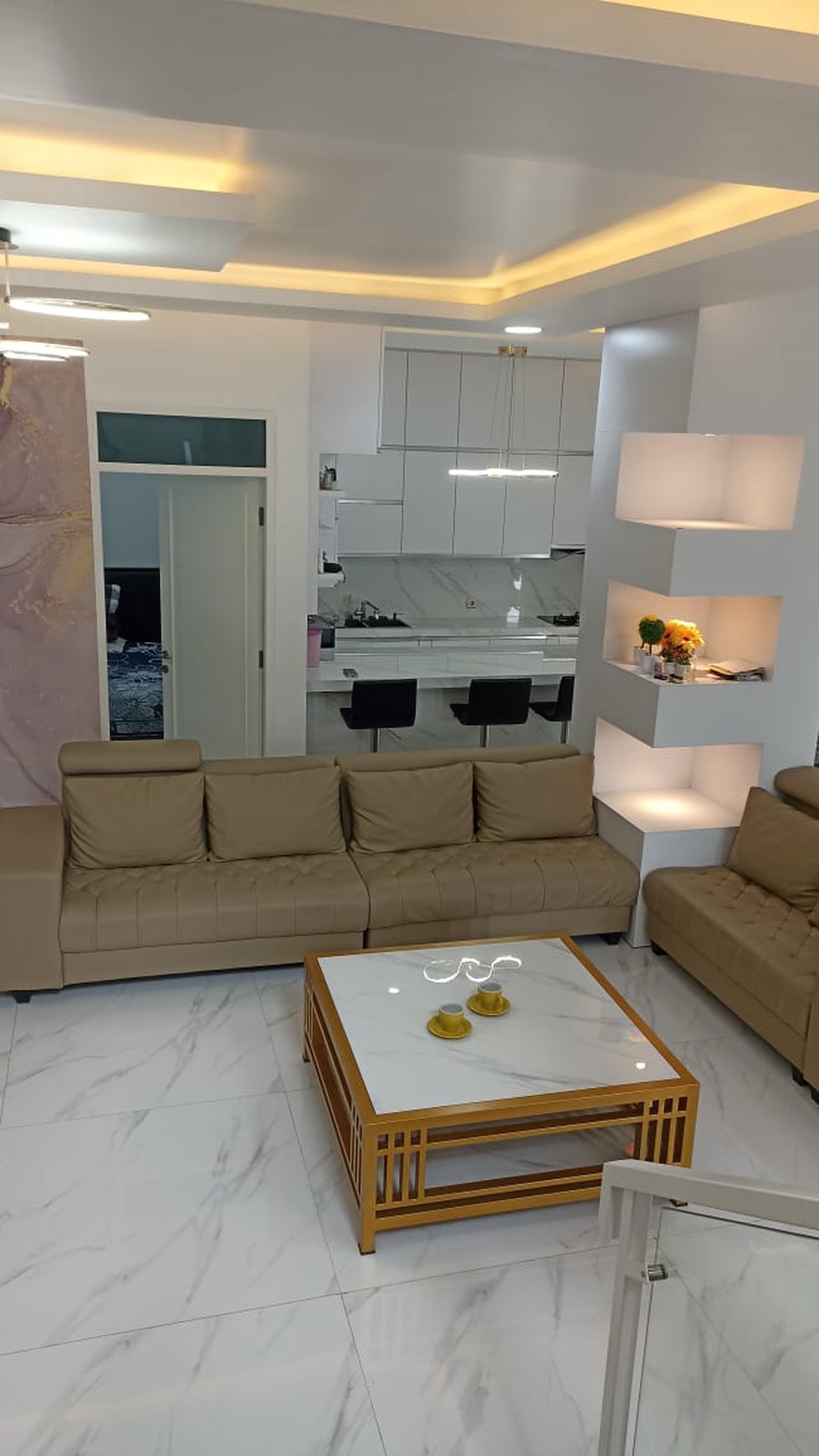 Rumah Lux Semi Furnished di CLuster Favorit Mekarwangi Bandung