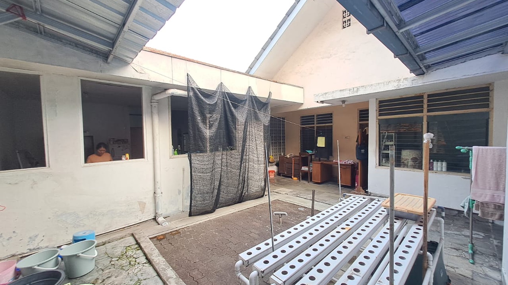 Rumah Klasik Strategis area Bisnis Cideng, dekat Tomang, Krendang, Roxy, Gajah Mada, Hayam Wuruk Cocok Rumah Mewah  / Kantor Kantor, Kost Eksklusif