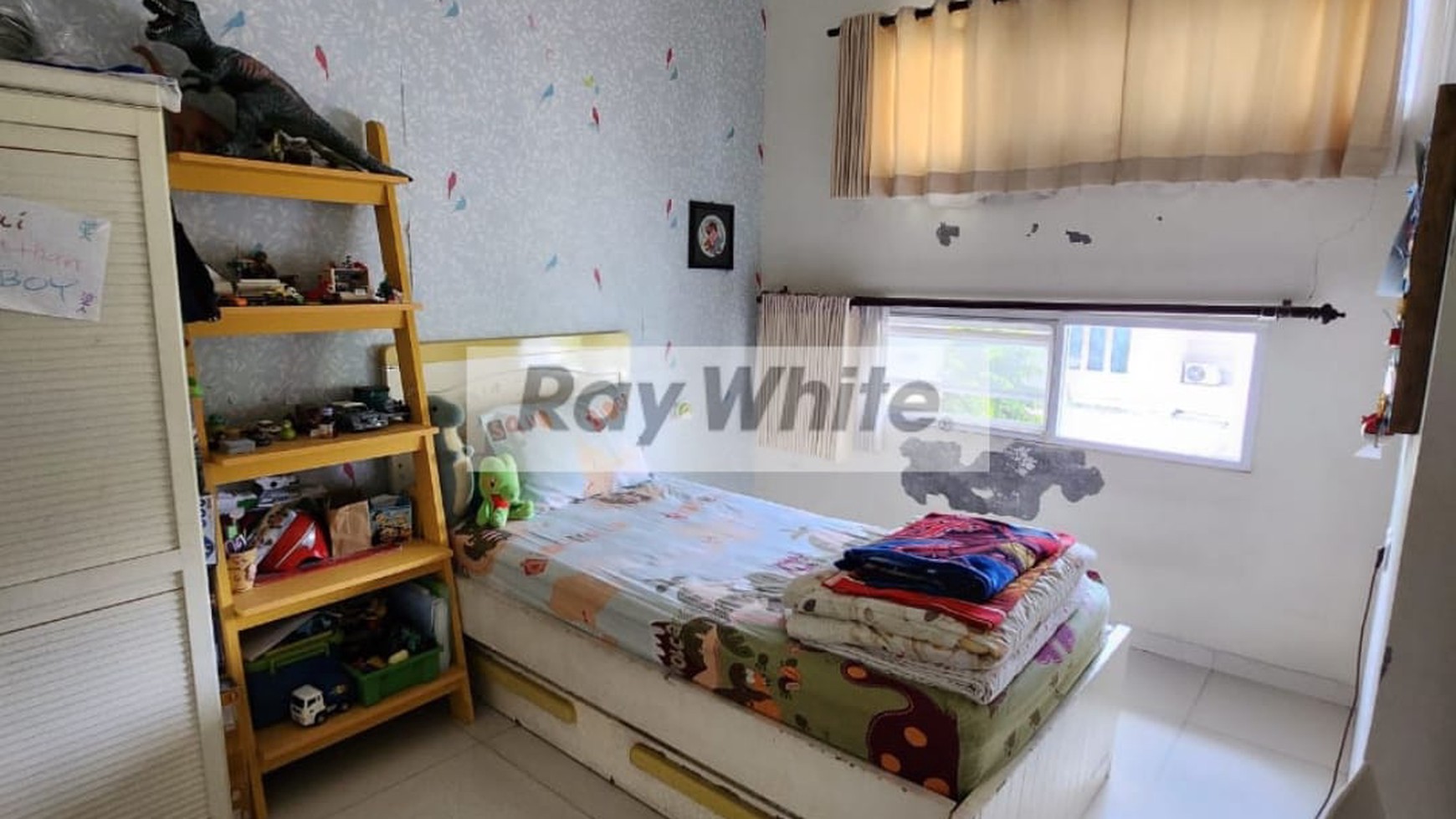 Jaminan Termurah! Rumah Full Furnished Pakuwon Indah Surabaya