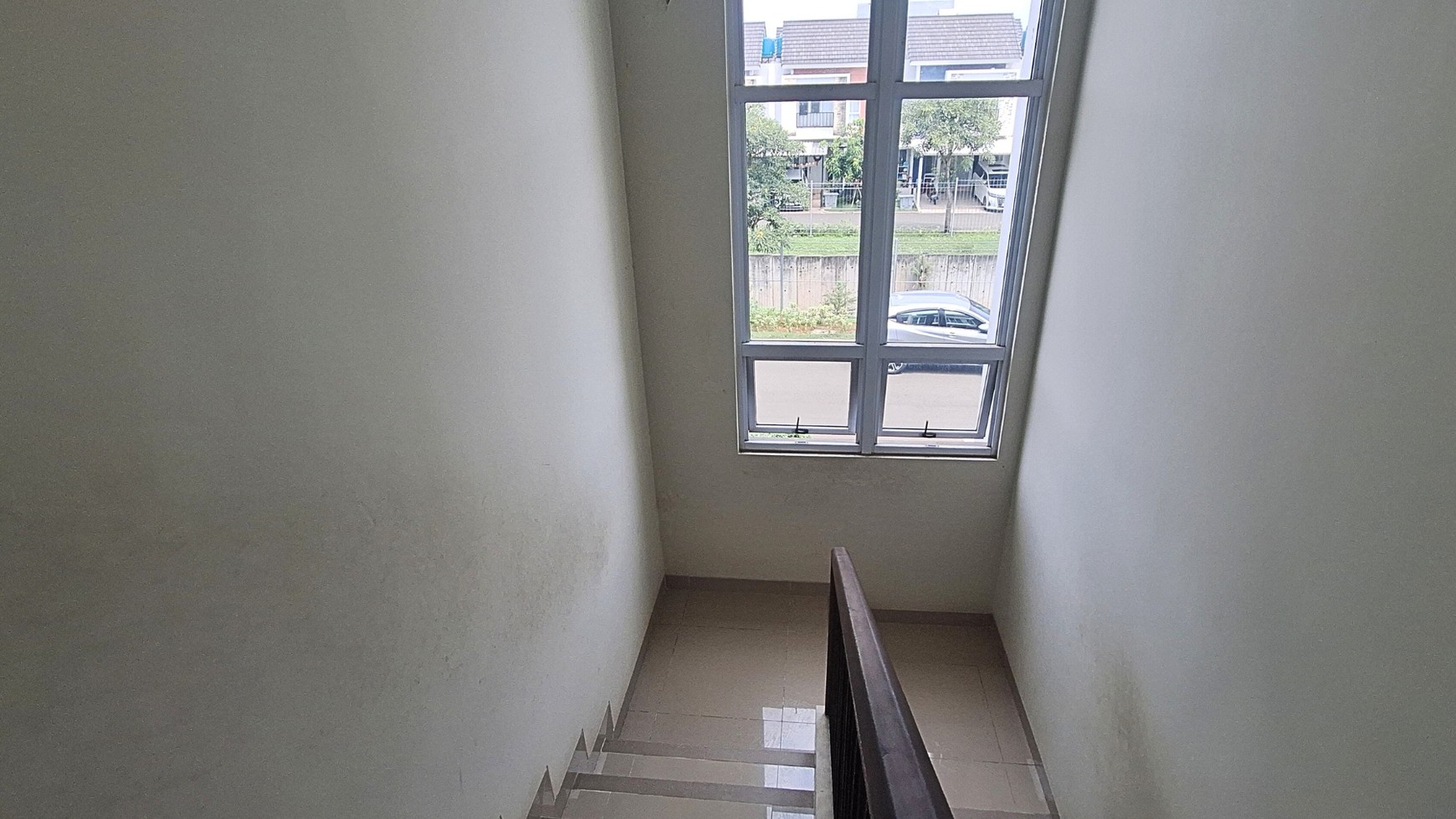 Dijual Cepat Rumah Siap Huni di Cluster Vivaldi Gading Serpong