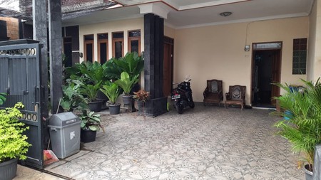 Rumah, Asri, Cantik Lingkungan aman dan Nyaman di Graha Raya Bintaro