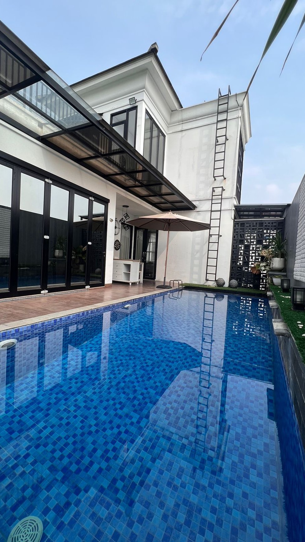 Rumah Cantik, Cozy di Bogor Nirwana Residence