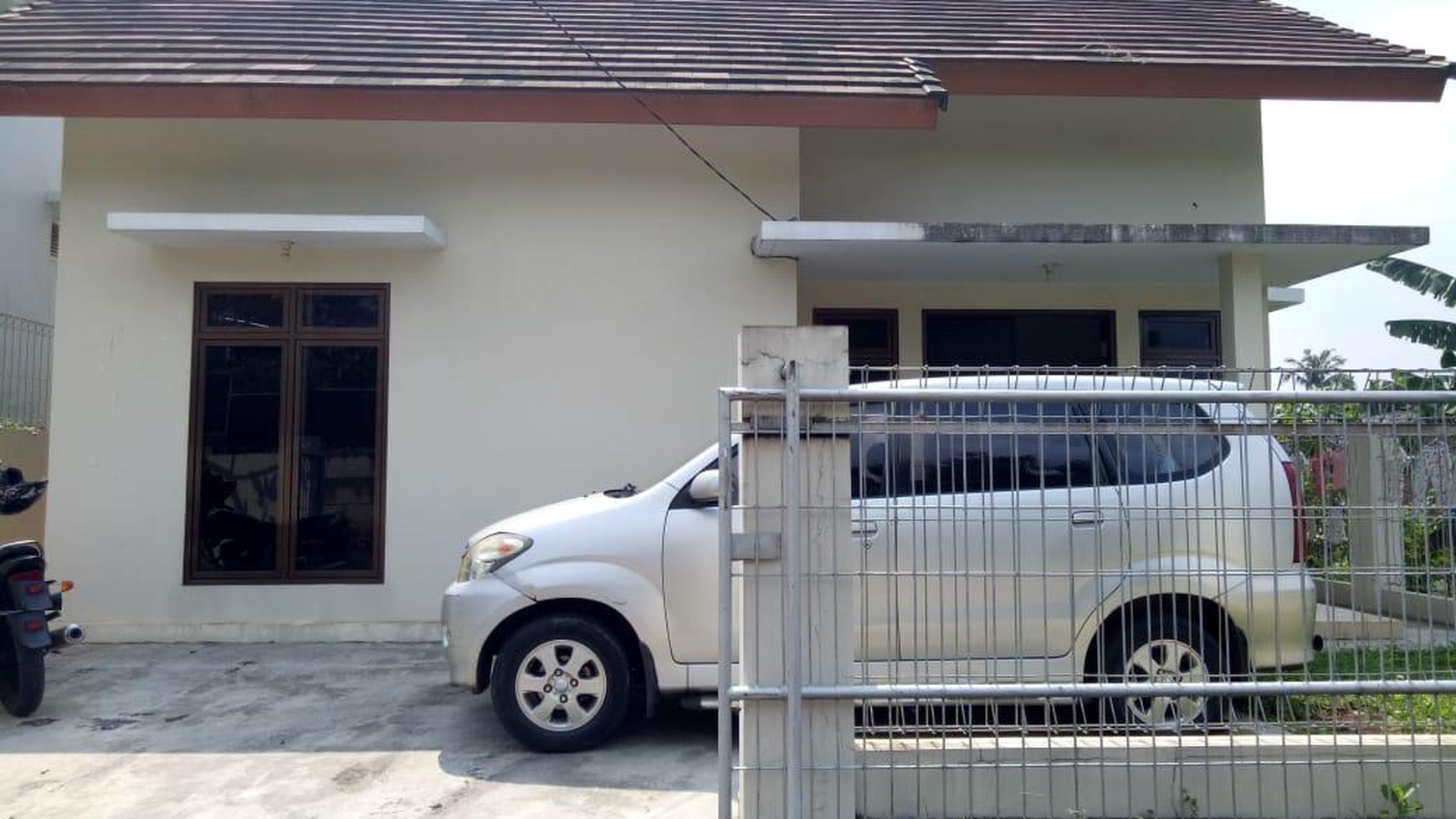 Rumah Luas Diarea Jl Mawar Rempoa Dekat Gatte Toll Veteran 