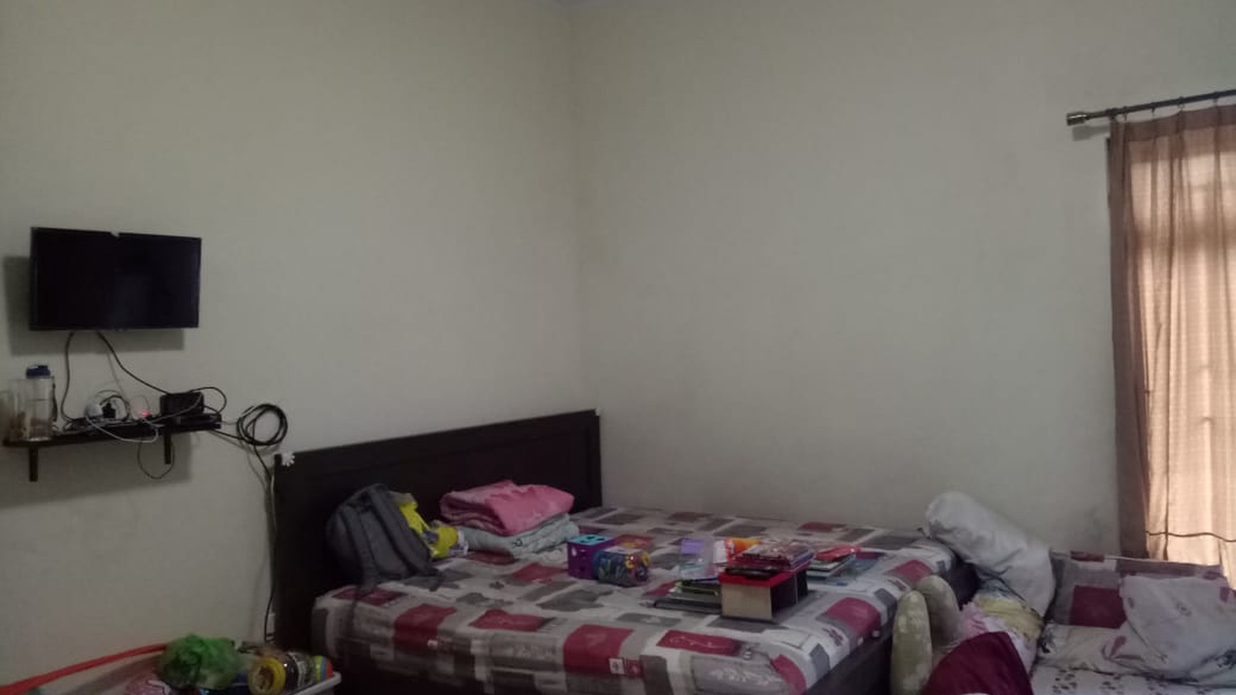 Rumah Luas Diarea Jl Mawar Rempoa Dekat Gatte Toll Veteran 