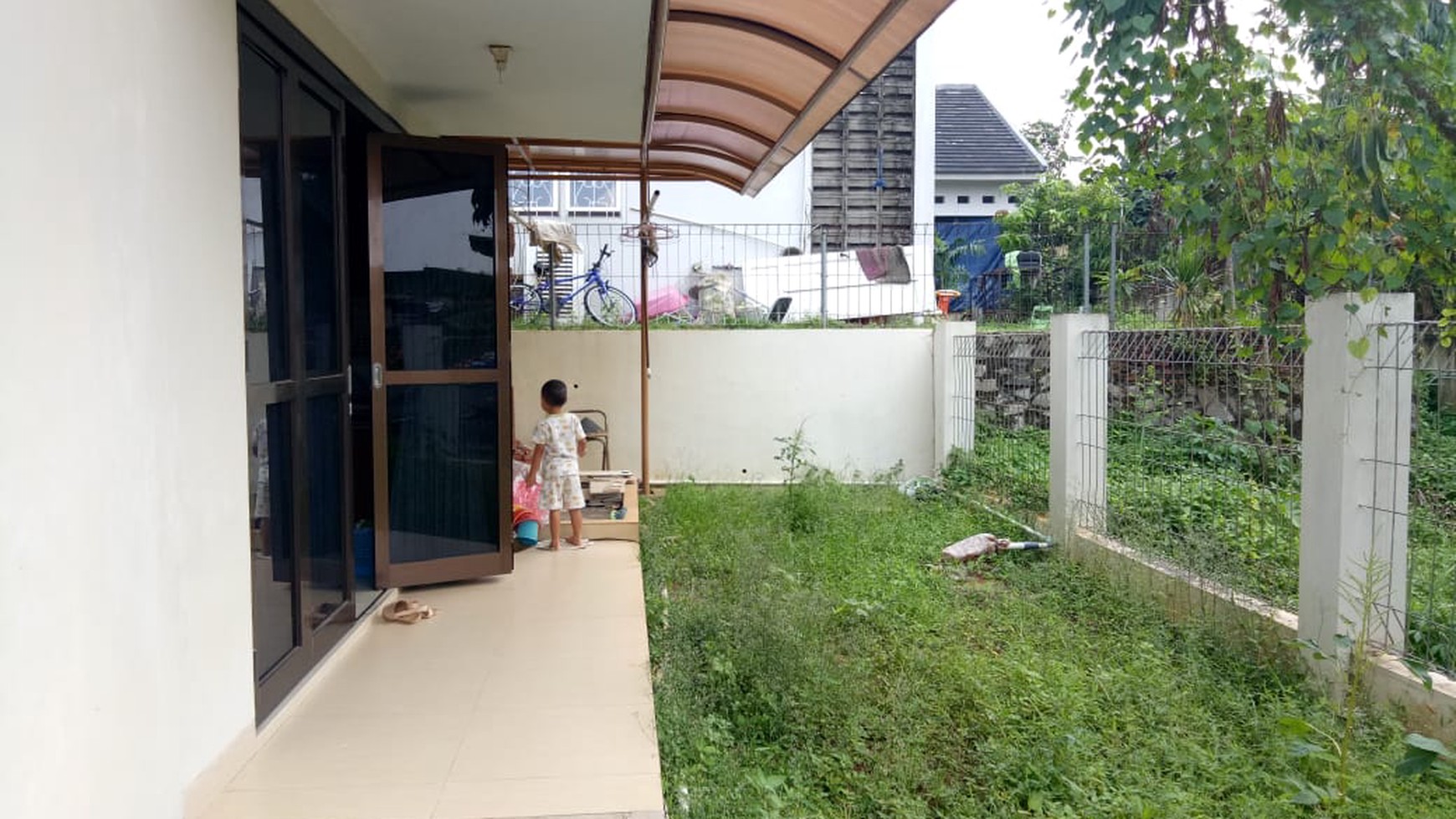 Rumah Luas Diarea Jl Mawar Rempoa Dekat Gatte Toll Veteran 