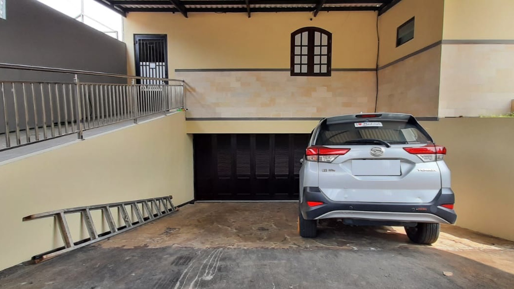 Rumah Baru Diarea Komp Unilever Rempoa 3lantai Plus Swimming Poll