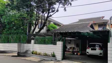 Rumah Luas Diarea Sukabumi Selatan Kebon Jeruk,  Akses Toll JORR