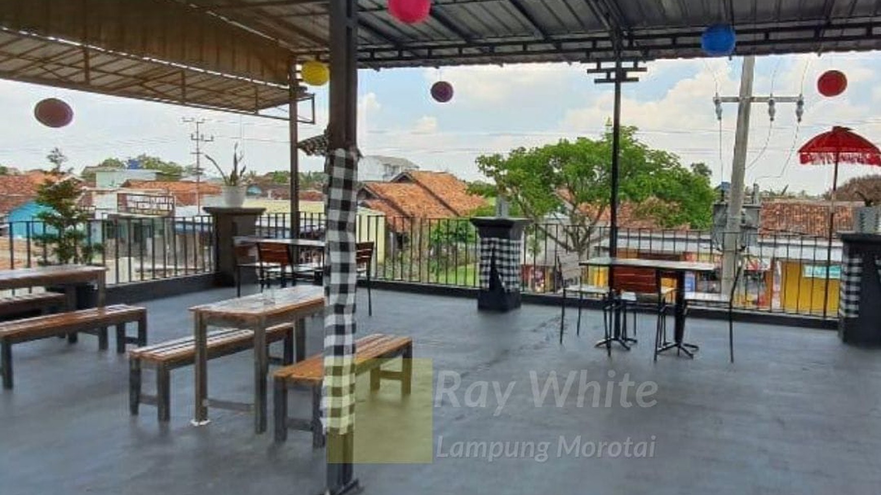 Dijual Rumah + Kafe Siap Oprasional vr