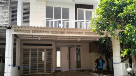 Rumah Bagus Di Cluster Acacia Summarecon Bekasi