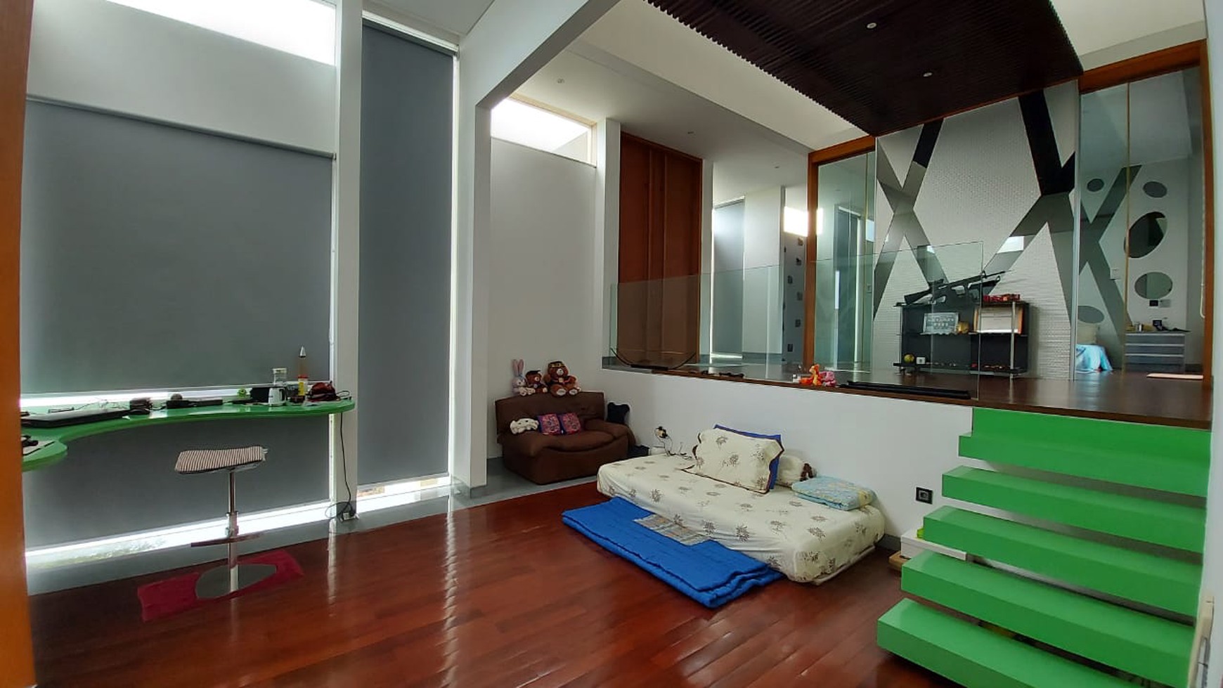 Rumah Modern Graha Famili (Special Boulevard Area), Surabaya Barat