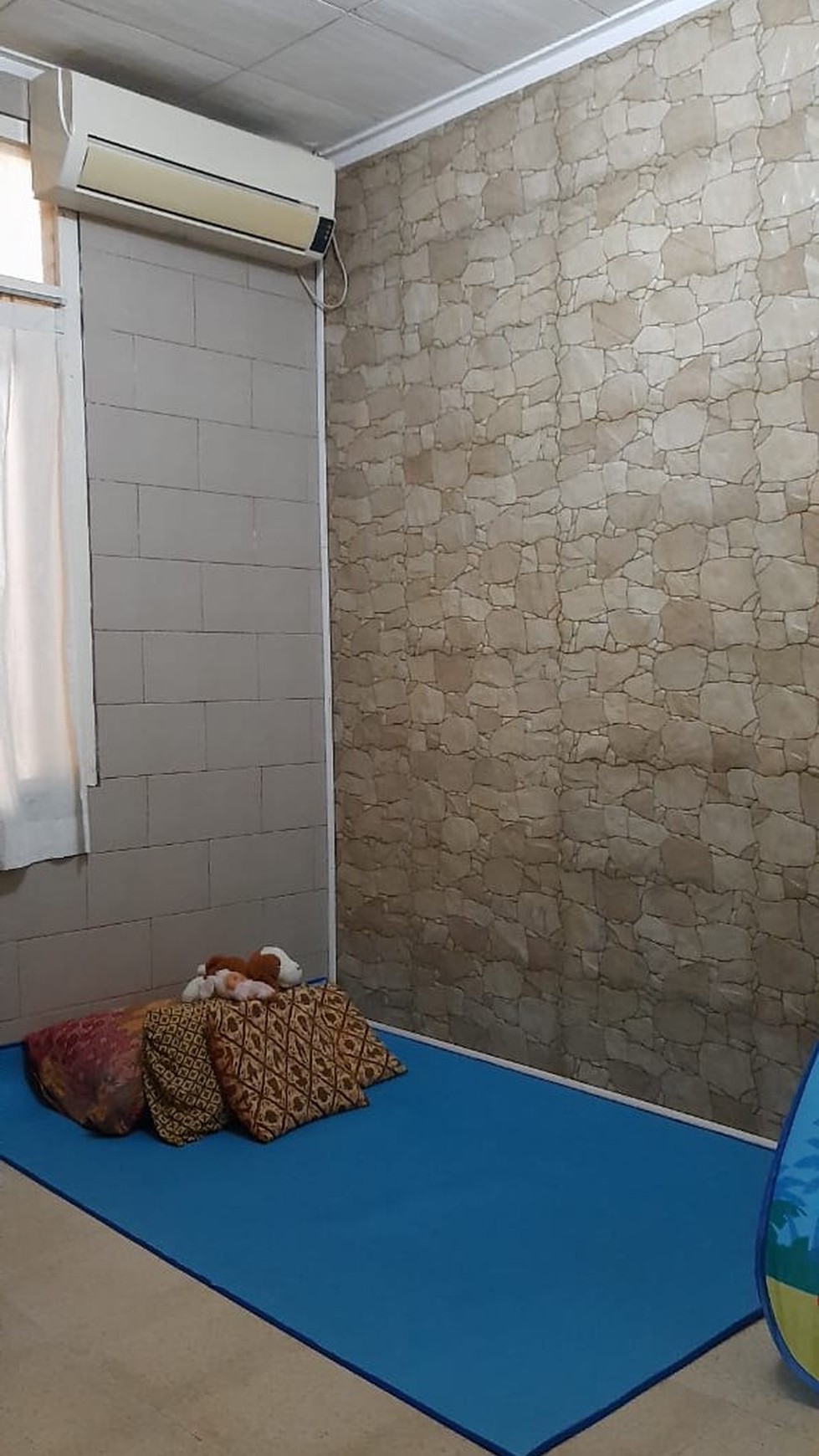 Rumah Bagus Diarea Jl Anggrek Nelly Murni Slipi  Akses Tol Dalam Kota