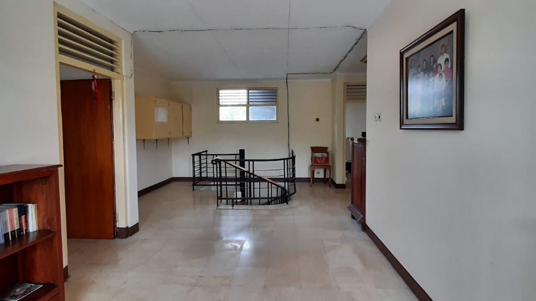 Rumah Bagus Diarea Jl Anggrek Nelly Murni Slipi  Akses Tol Dalam Kota