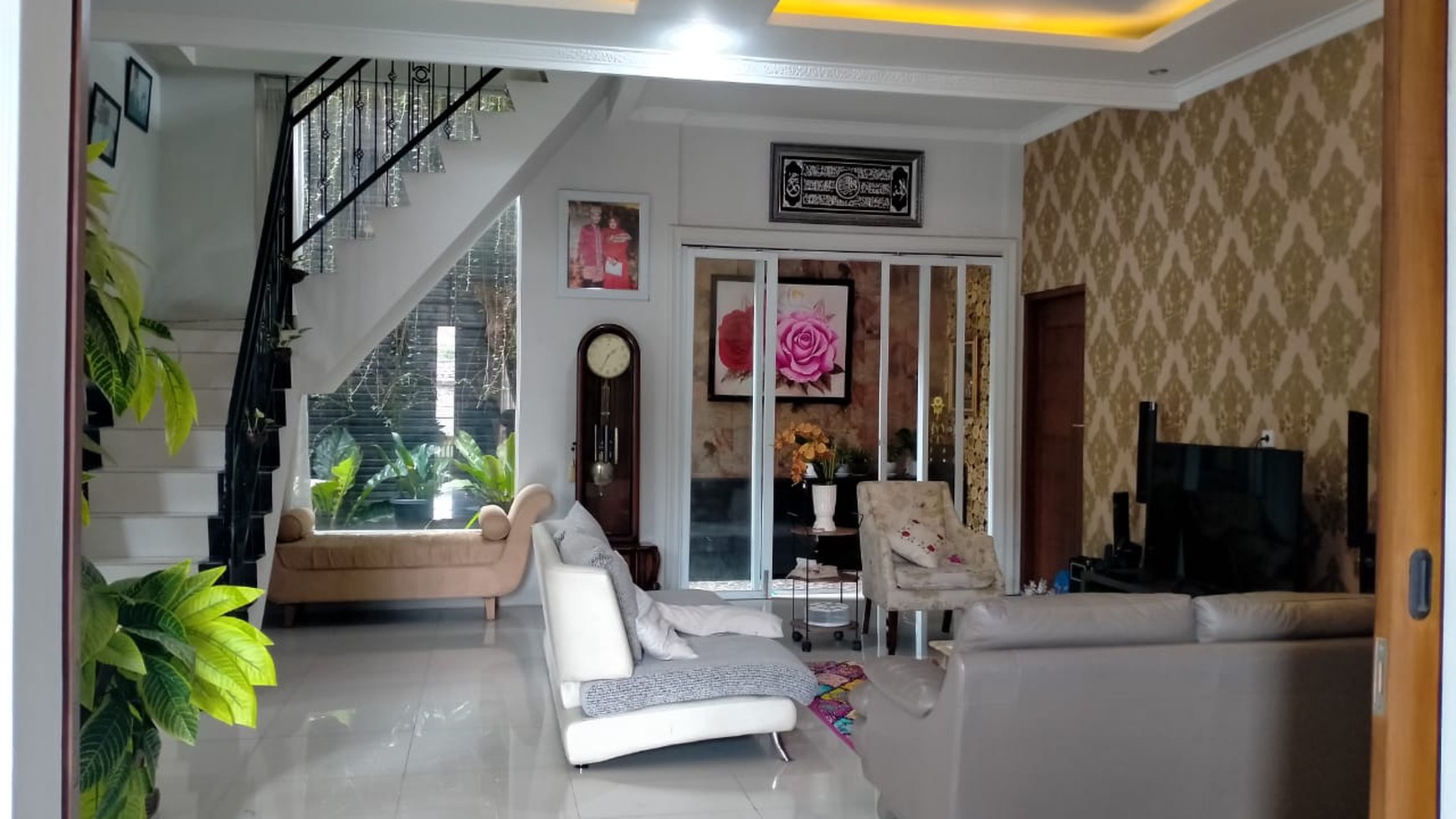 Rumah Mewah, Full Furnish, Ada S. Poll, Jl. Tole Iskandar Tirta Mandala, Siap Huni, Harga Nego