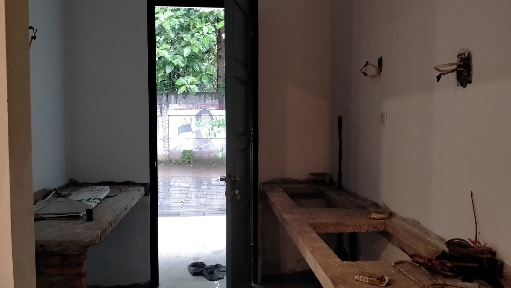 Rumah Baru, Minimalis, 2 Lantai, 5 Menit Exit Pintu Tol Cimanggis, Lingkungan Asri, Sejuk, Harga Nego