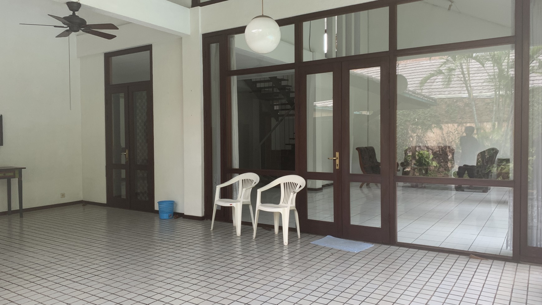 FOR RENT BEAUTIFUL HOUSE AT CIPETE, JAKARTA SELATAN