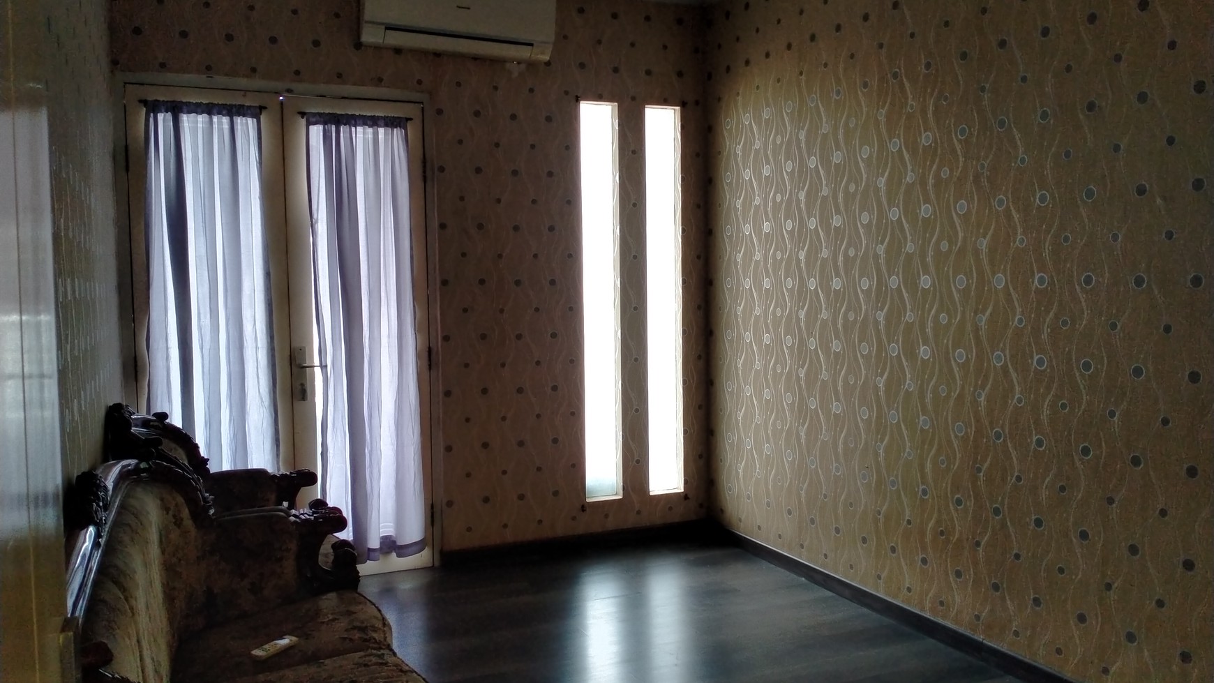 Cikeas Cibubur Town House Yasmin, siap huni, 2 lantai,  lokasi strategis, bagus, harga nego