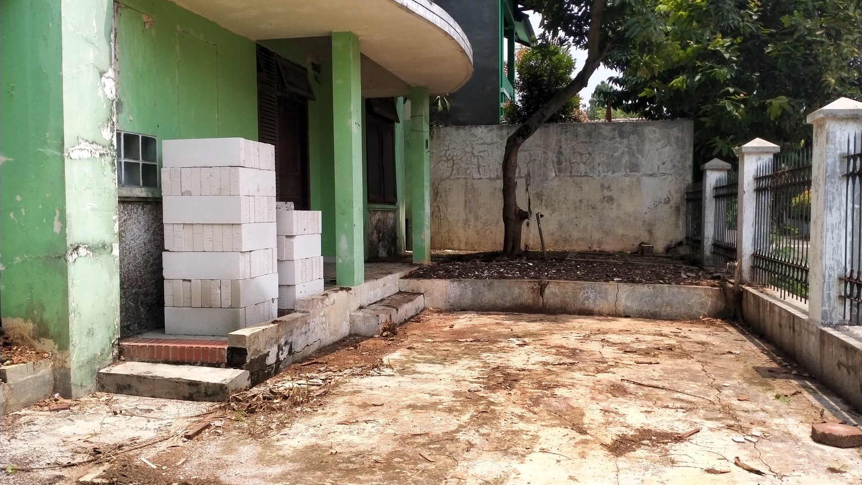 Raffles Hills, Lokasi Strategis, Bebas Banjir, Harga Nego