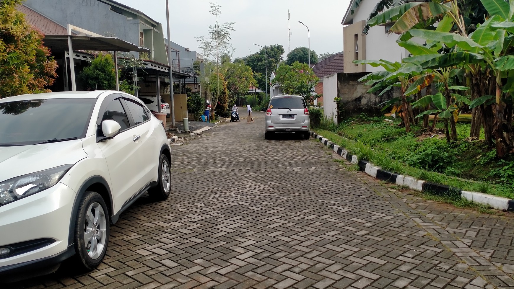 The Address, Delux, Siap Huni, 2 lantai, bisa KPR, Strategis,  Harga Nego